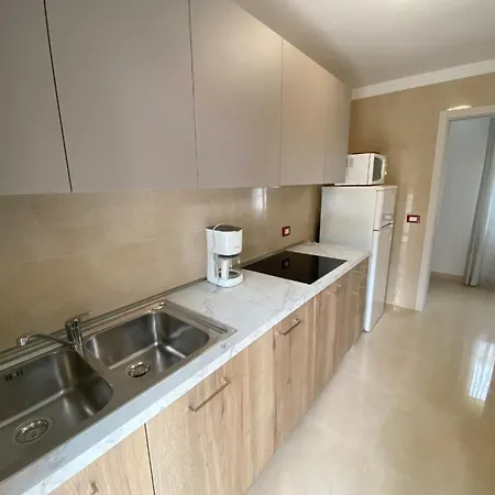 Modern In A Area In Apartment